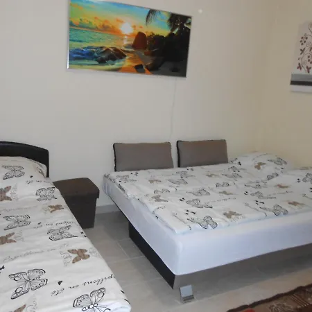 Zsoka Apartment