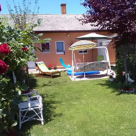 Appartement Zsoka *