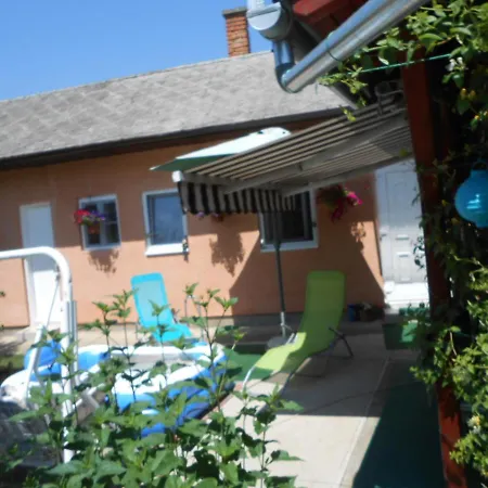 Zsoka Apartmán *