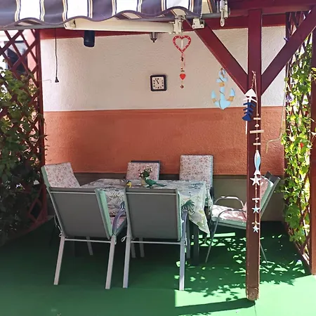 Zsoka Apartman *