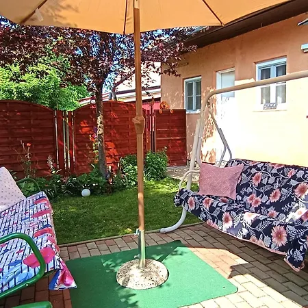Zsoka Apartmán *